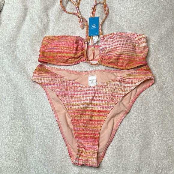 New Cupshe High Tide Strappy Cutout Tie Back & V-Front Cheeky Bikini Set - Picture 2 of 7